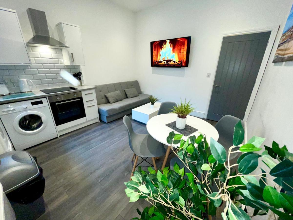 Albert Luxury Hottub & Jacuzzi Apartments Blackpool Exterior foto