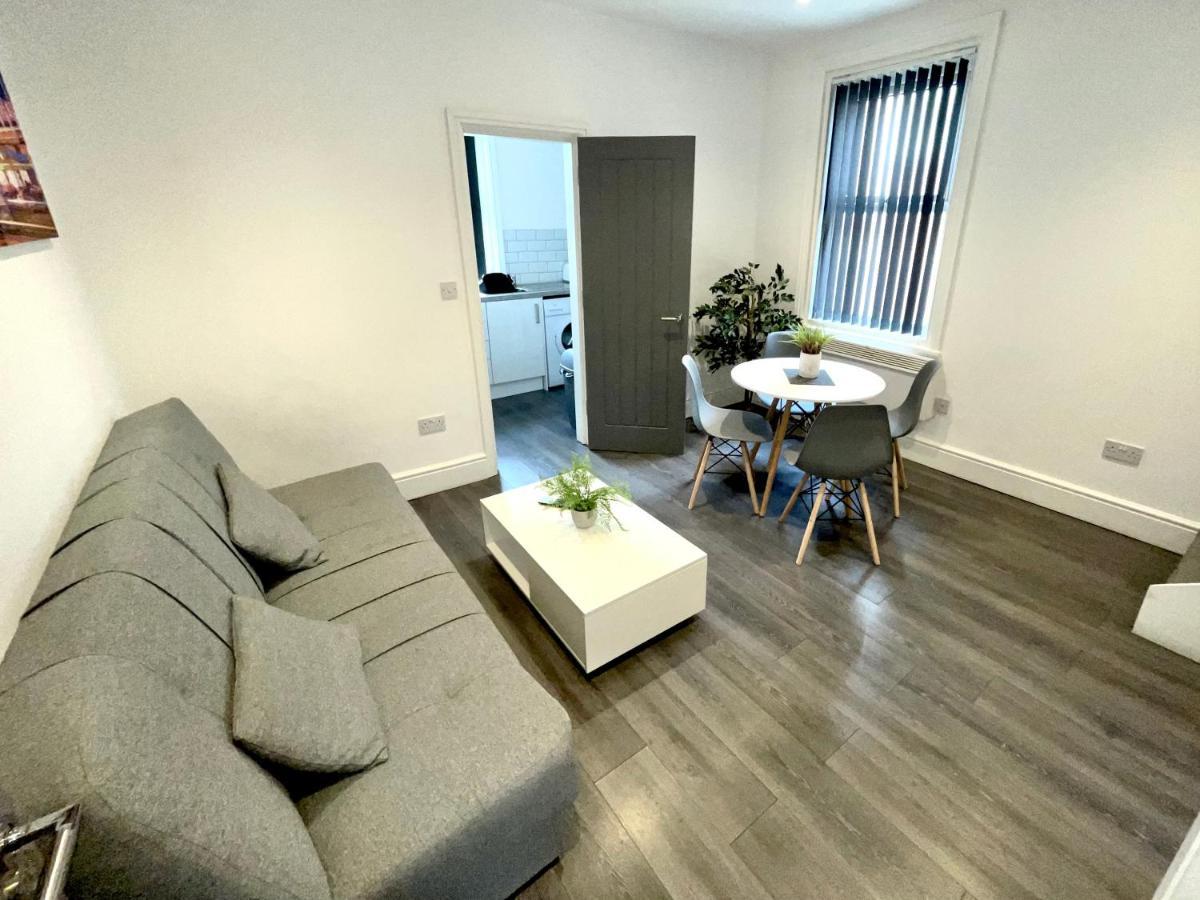 Albert Luxury Hottub & Jacuzzi Apartments Blackpool Exterior foto