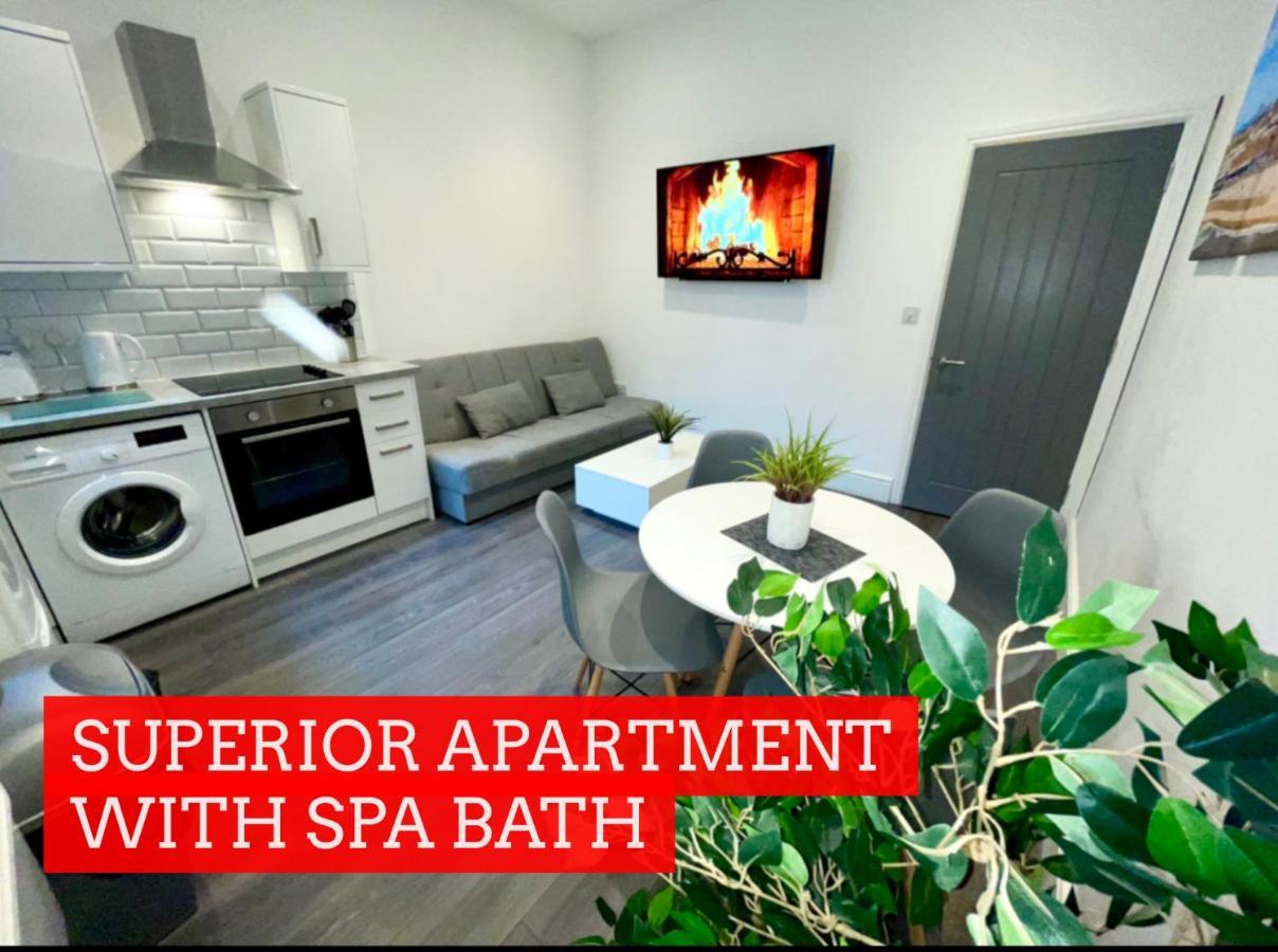 Albert Luxury Hottub & Jacuzzi Apartments Blackpool Quarto foto